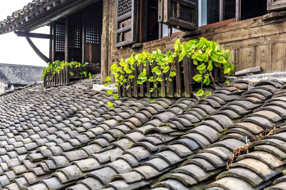 Common Concrete Tile Roof Problems and Solutions